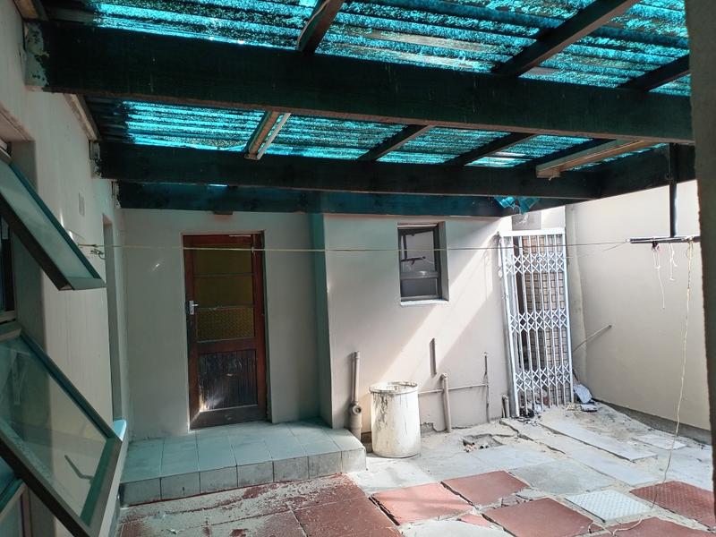 5 Bedroom Property for Sale in Portlands Western Cape